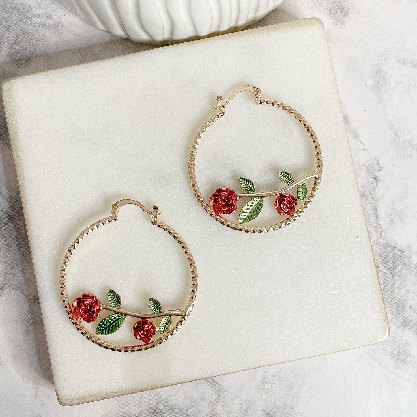 Rosa Hoops